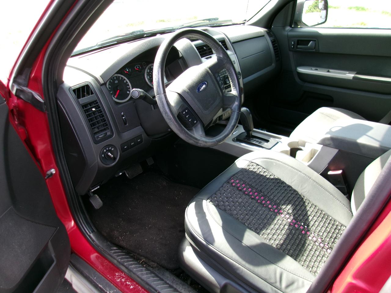 Ford Escape XLT FWD 2012