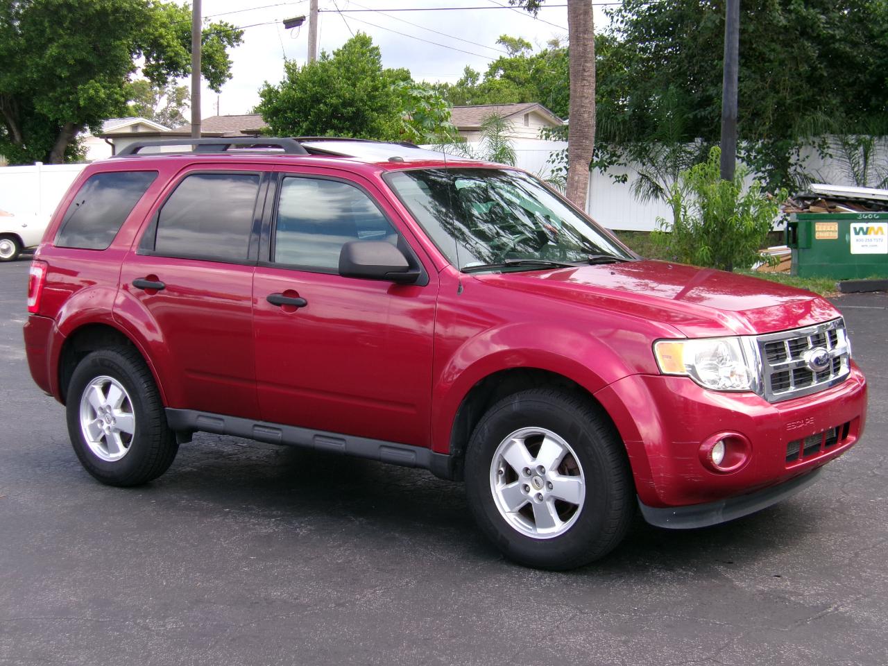 Ford Escape XLT FWD 2012