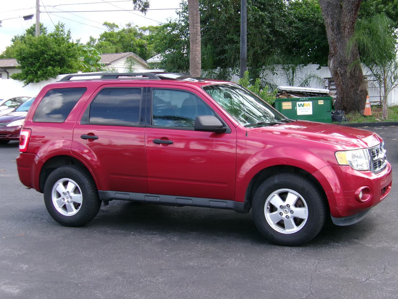 Ford Escape XLT FWD 2012
