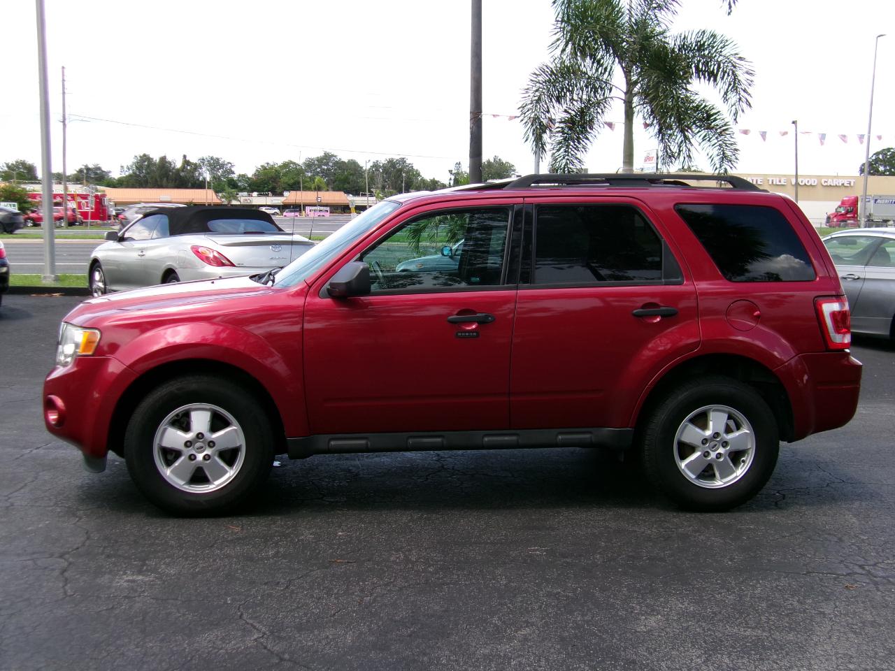 Ford Escape XLT FWD 2012