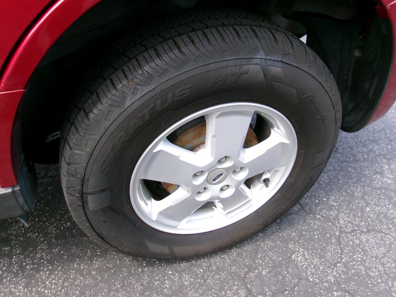 Ford Escape XLT FWD 2012