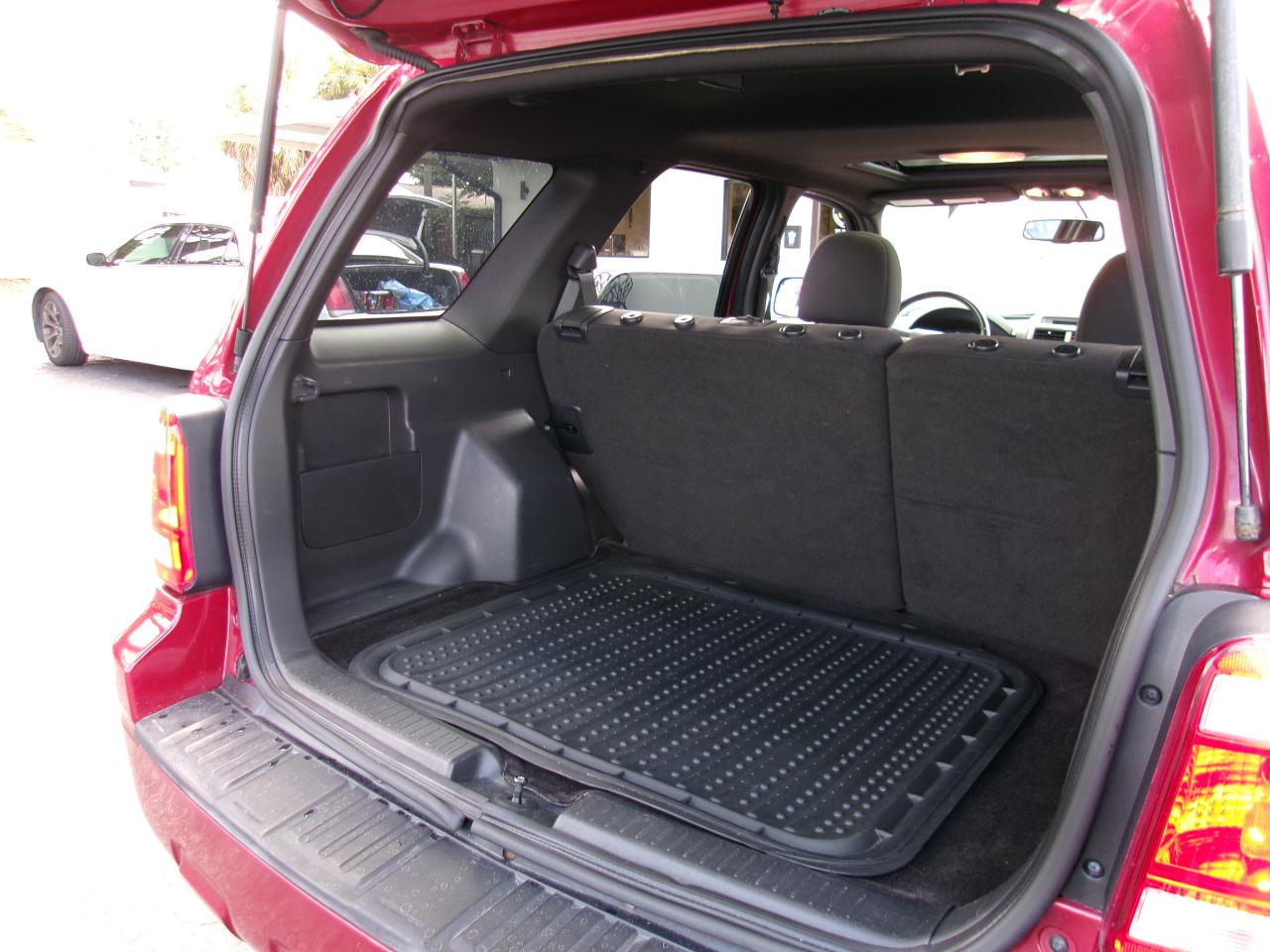 Ford Escape XLT FWD 2012