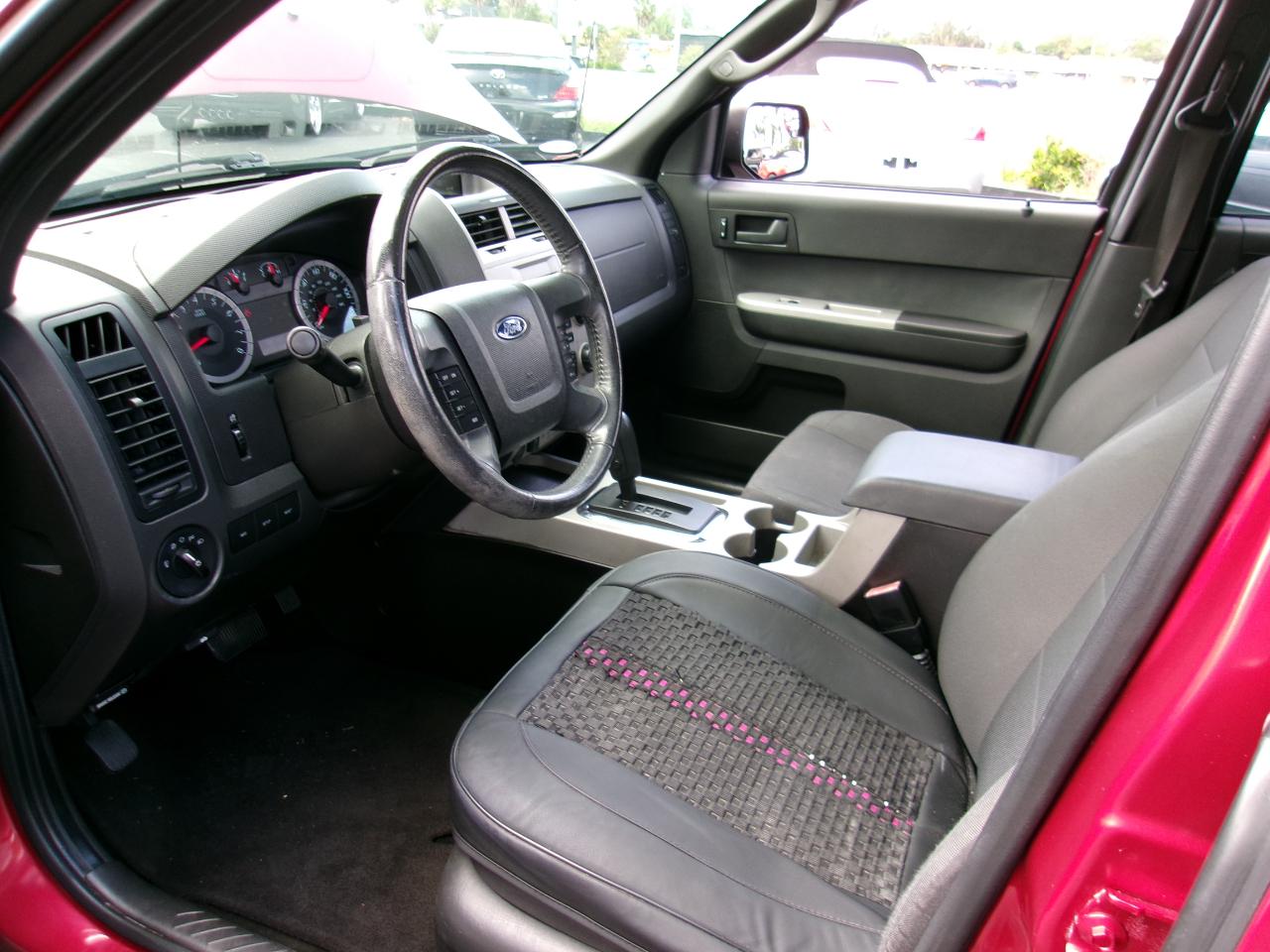Ford Escape XLT FWD 2012
