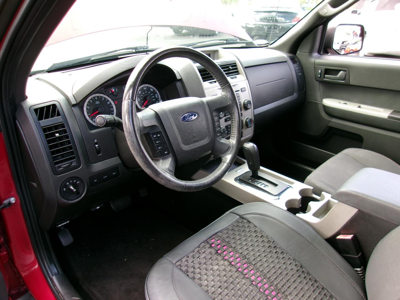 Ford Escape XLT FWD 2012