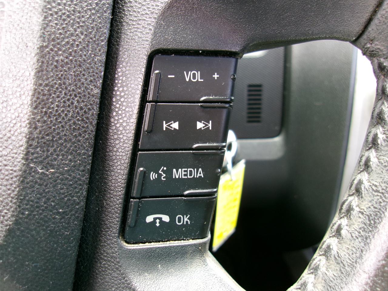 Ford Escape XLT FWD 2012