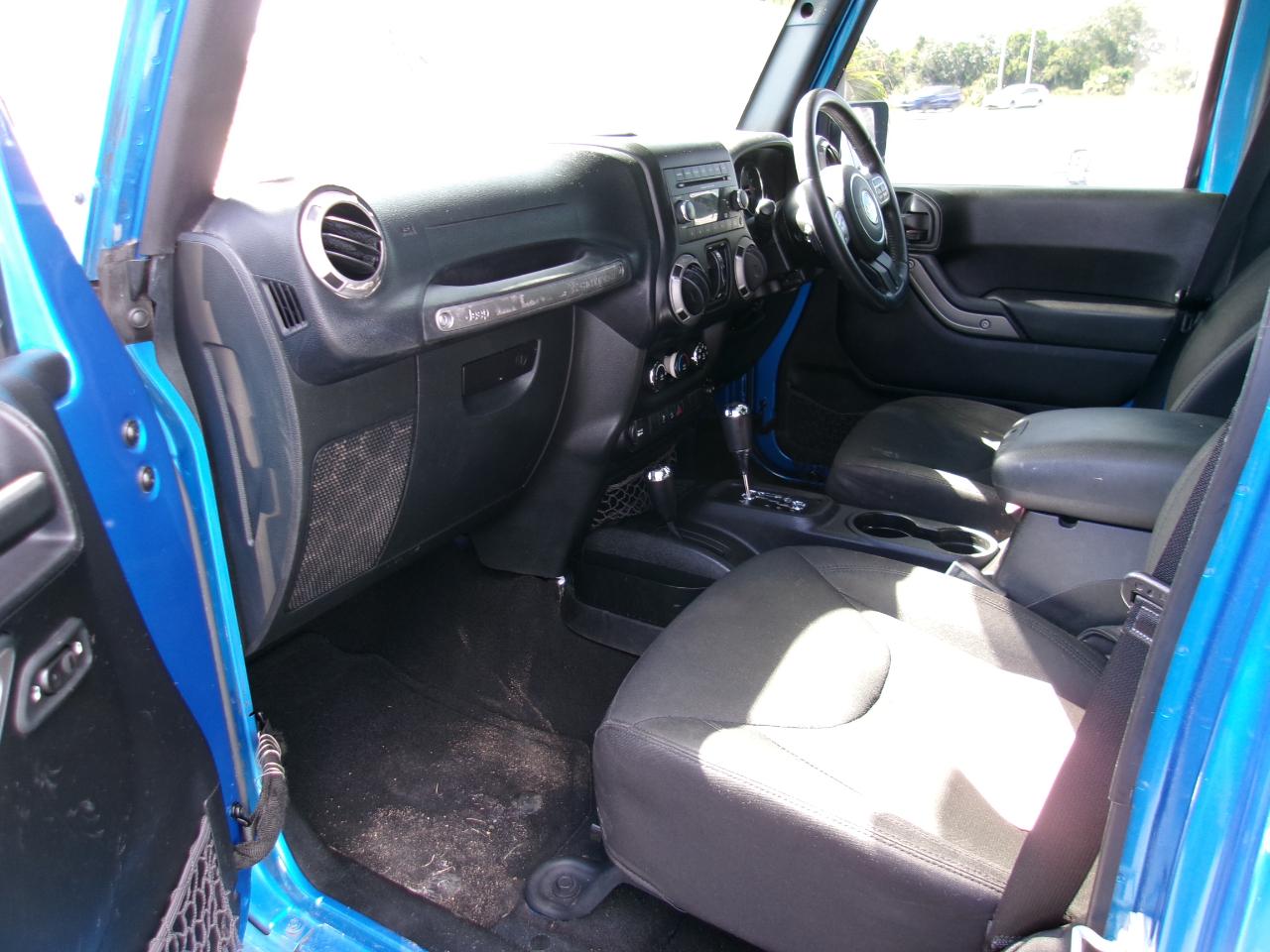 Jeep Wrangler Unlimited Sport 4WD RHD 2016