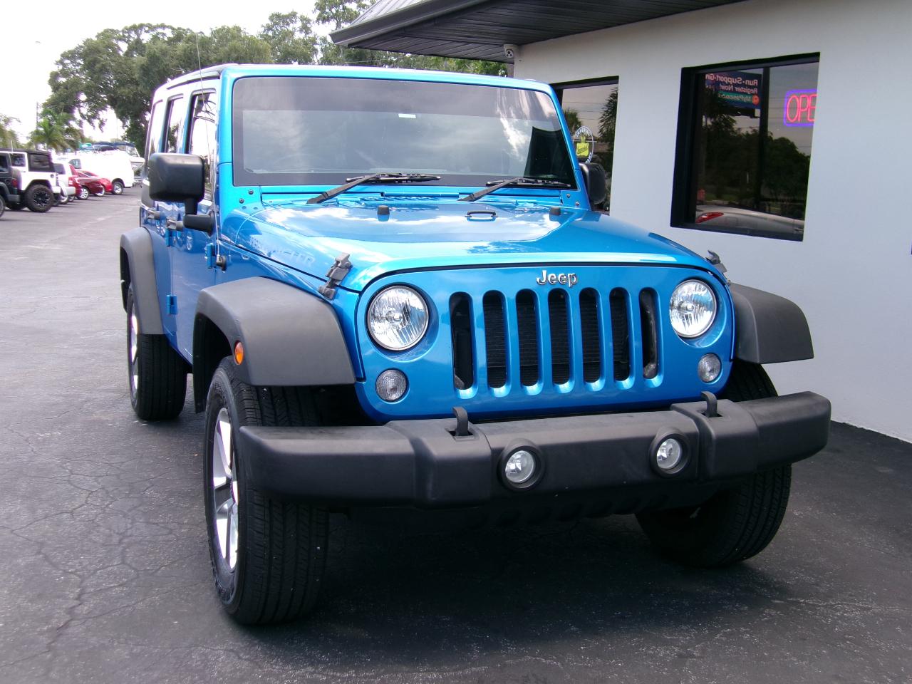 Jeep Wrangler Unlimited Sport 4WD RHD 2016