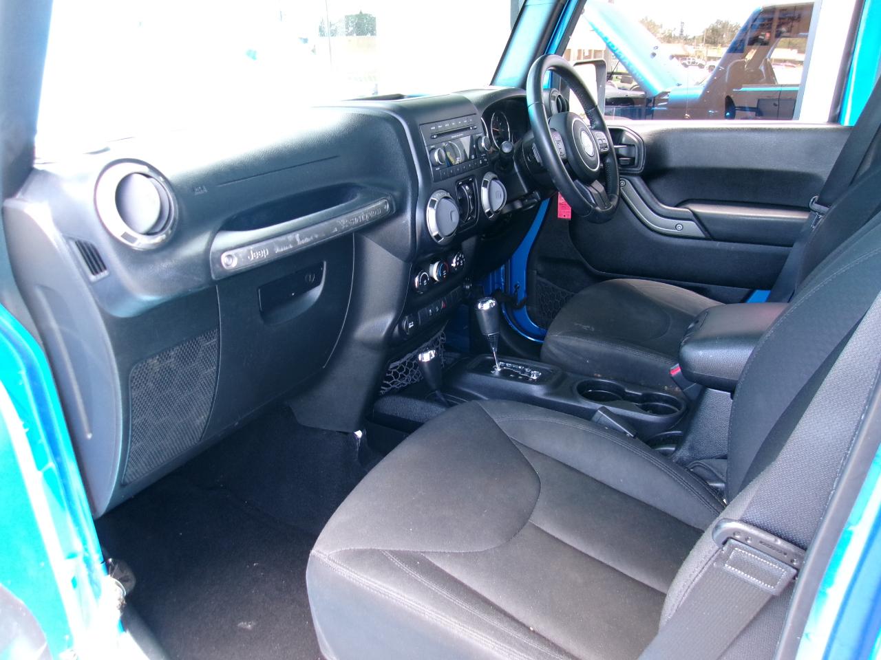 Jeep Wrangler Unlimited Sport 4WD RHD 2016
