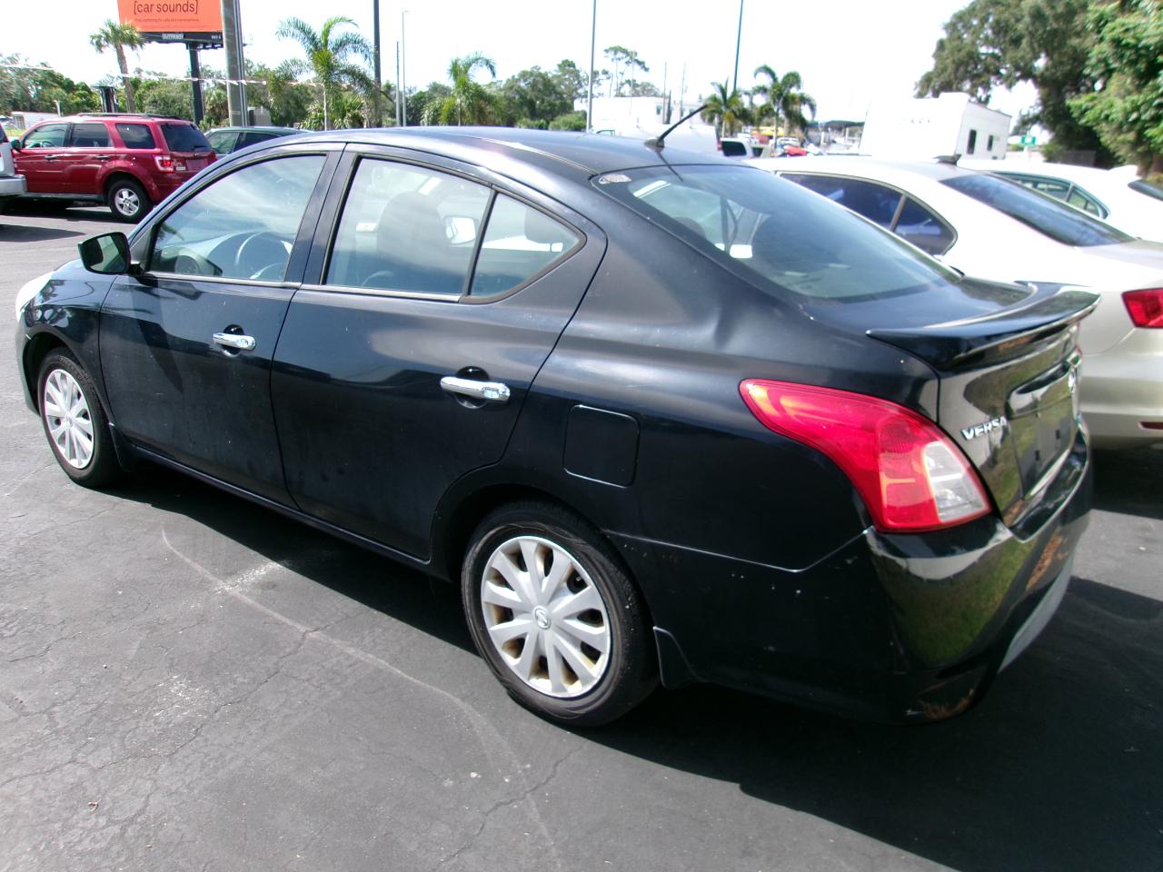 Nissan Versa 1.6 SV Sedan 2015