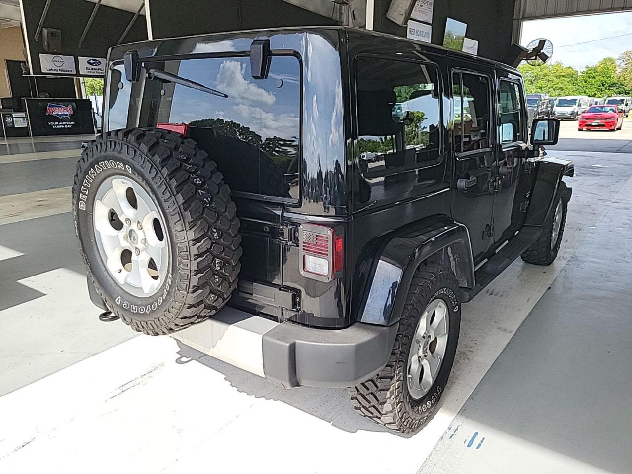 Jeep Wrangler Unlimited Sahara 4WD 2013