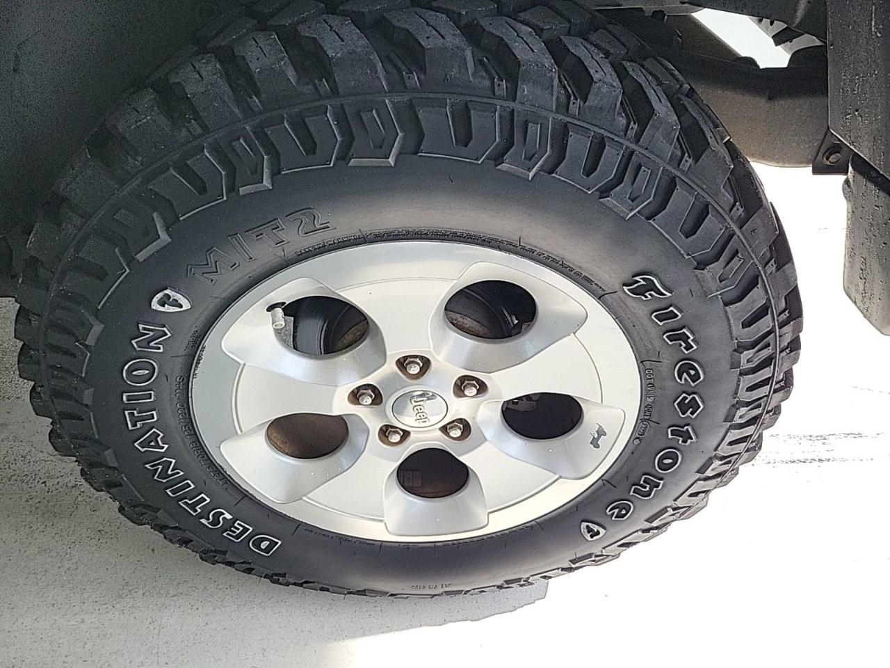 Jeep Wrangler Unlimited Sahara 4WD 2013