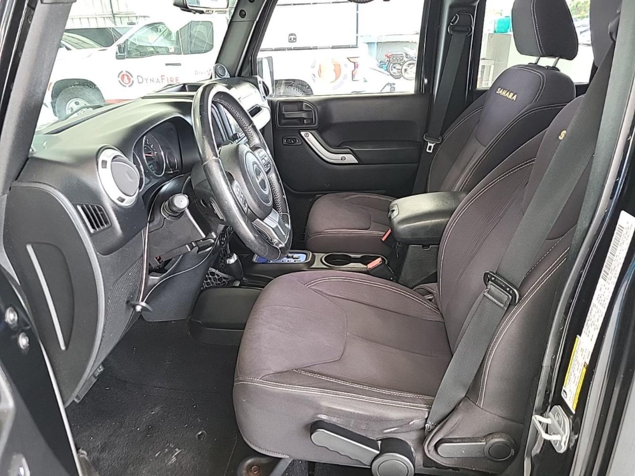 Jeep Wrangler Unlimited Sahara 4WD 2013