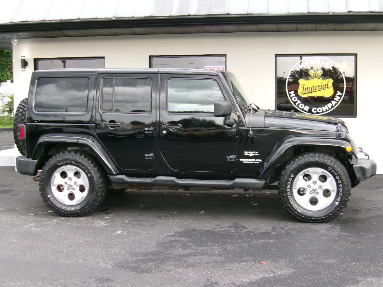 Jeep Wrangler Unlimited Sahara 4WD 2013