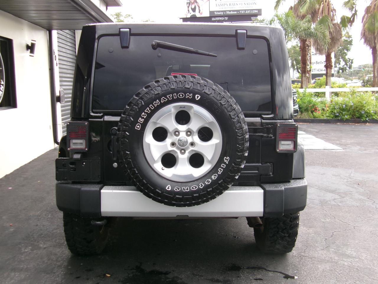 Jeep Wrangler Unlimited Sahara 4WD 2013