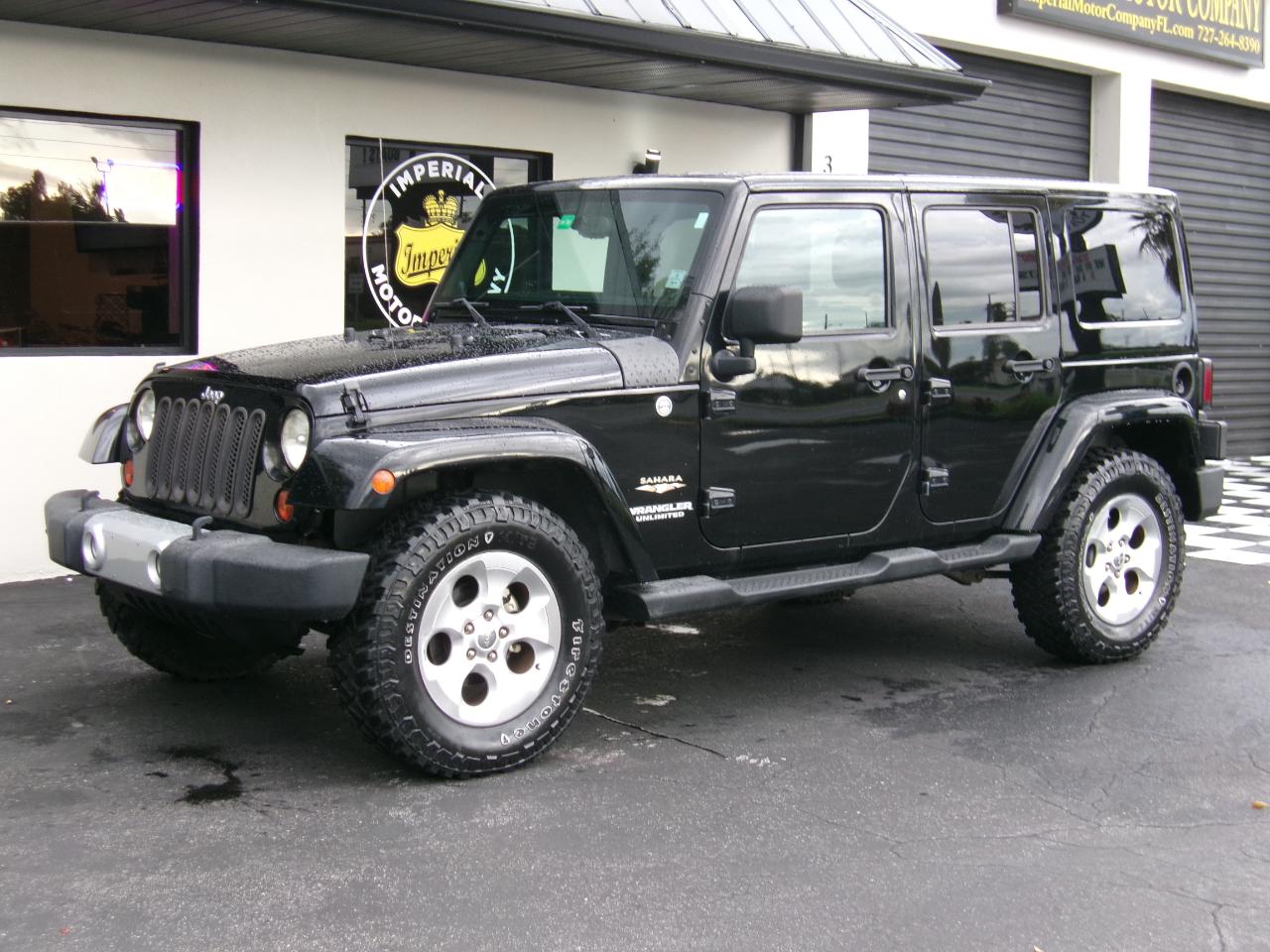 Jeep Wrangler Unlimited Sahara 4WD 2013