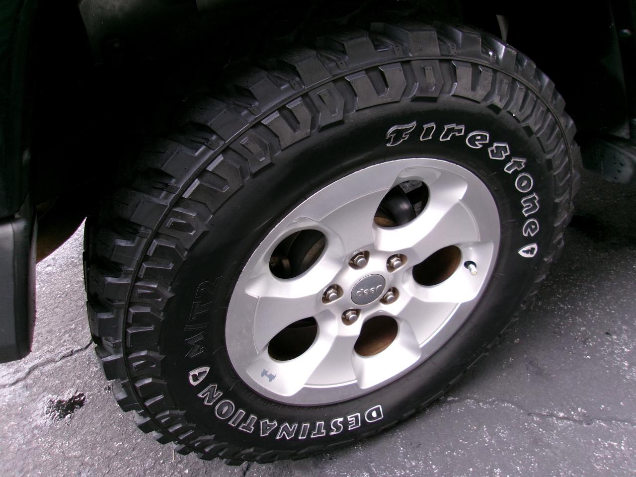 Jeep Wrangler Unlimited Sahara 4WD 2013
