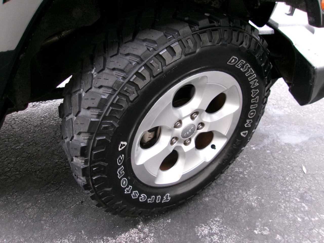 Jeep Wrangler Unlimited Sahara 4WD 2013