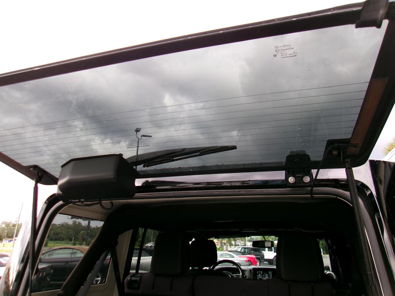 Jeep Wrangler Unlimited Sahara 4WD 2013