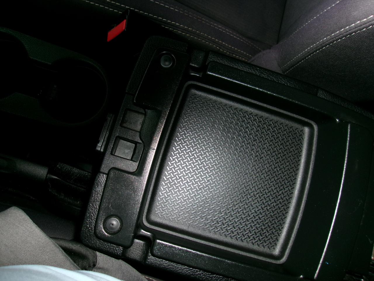 Jeep Wrangler Unlimited Sahara 4WD 2013