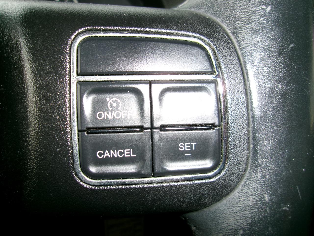 Jeep Wrangler Unlimited Sahara 4WD 2013