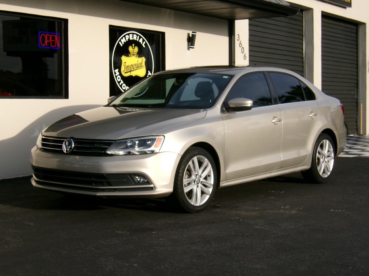 Volkswagen Jetta SEL 6A 2015