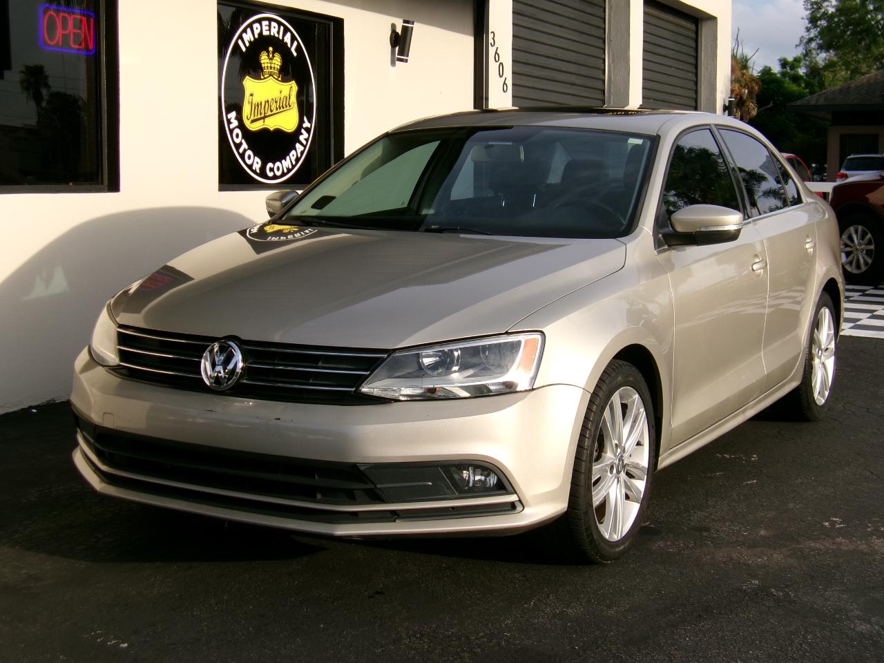 Volkswagen Jetta SEL 6A 2015