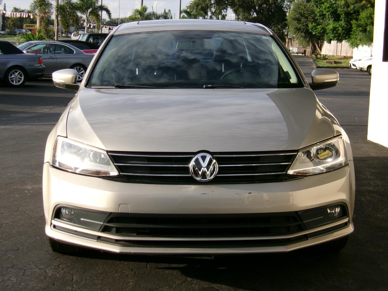 Volkswagen Jetta SEL 6A 2015
