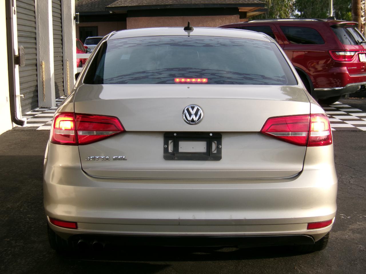 Volkswagen Jetta SEL 6A 2015