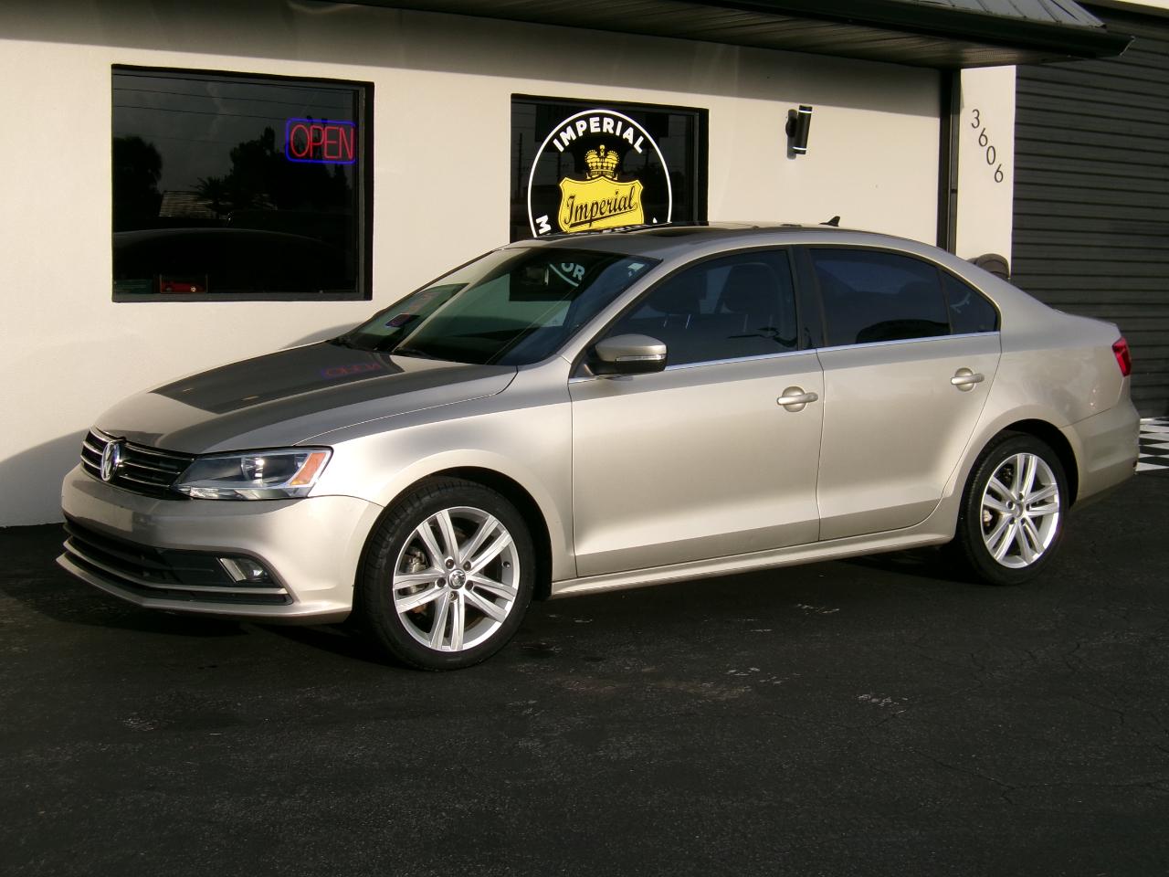 Volkswagen Jetta SEL 6A 2015