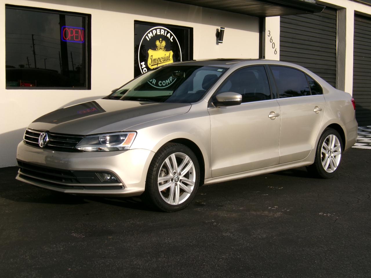 Volkswagen Jetta SEL 6A 2015