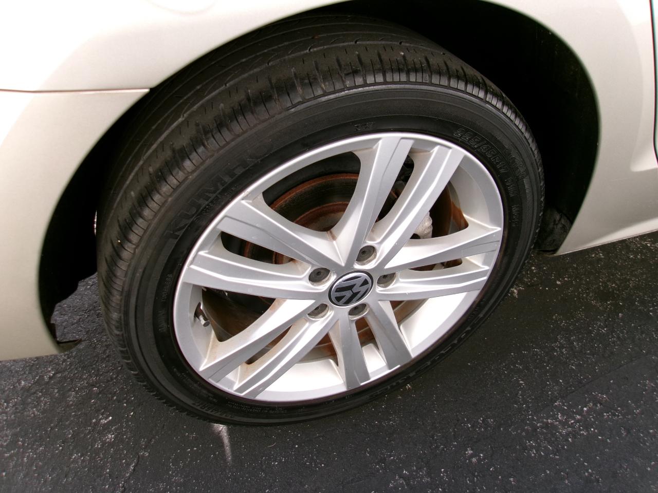 Volkswagen Jetta SEL 6A 2015