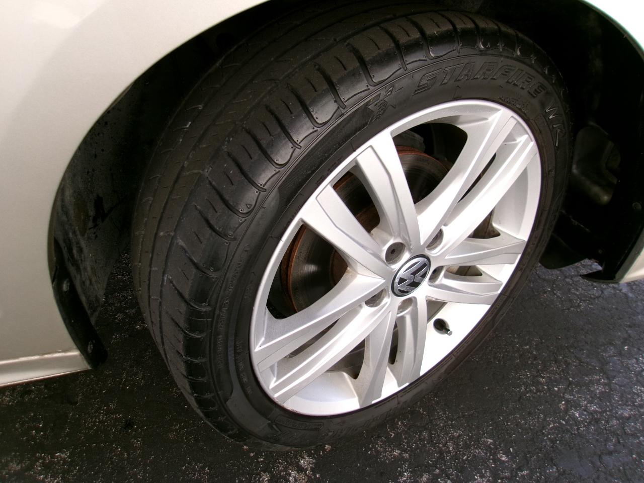 Volkswagen Jetta SEL 6A 2015