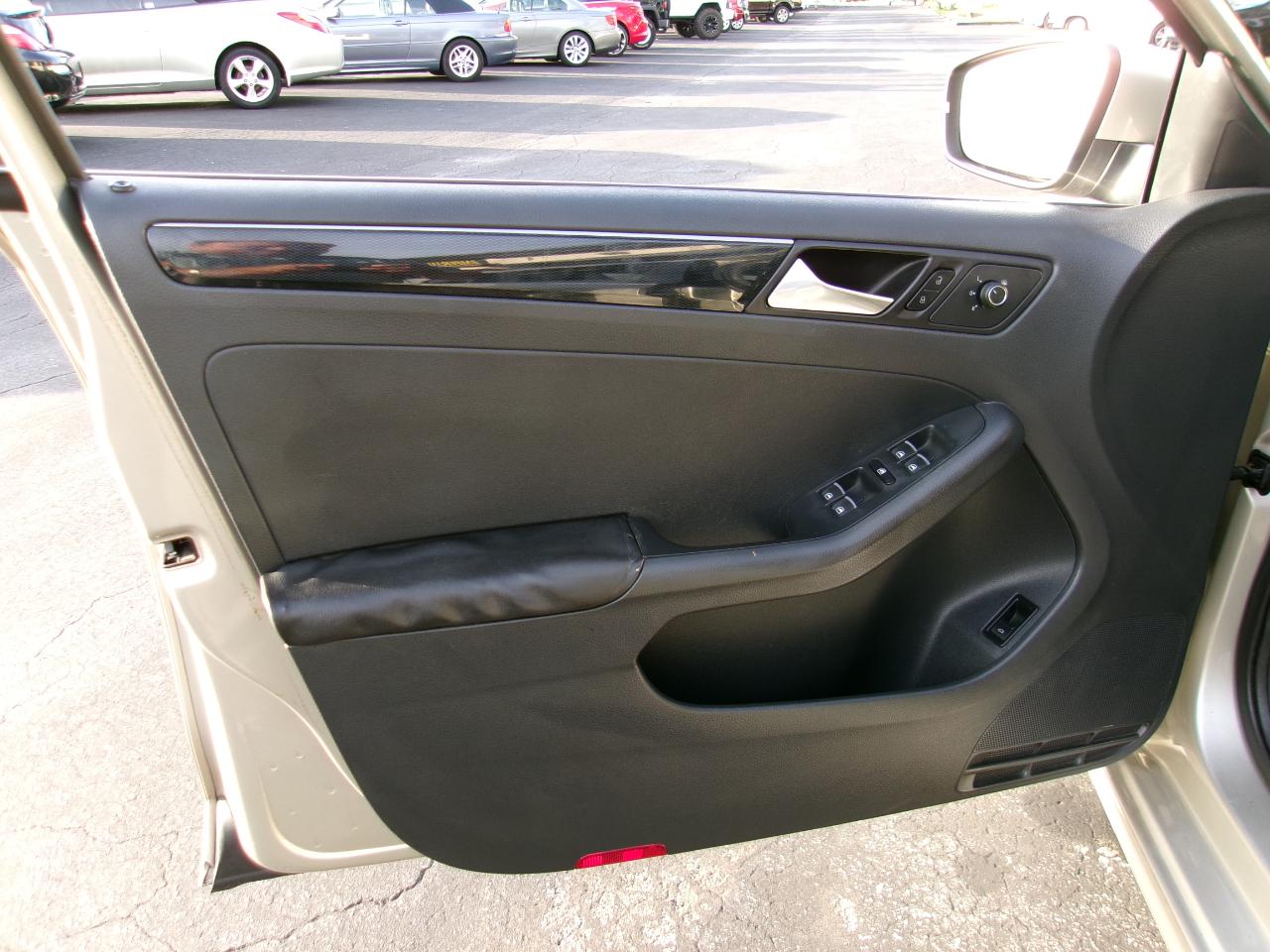 Volkswagen Jetta SEL 6A 2015