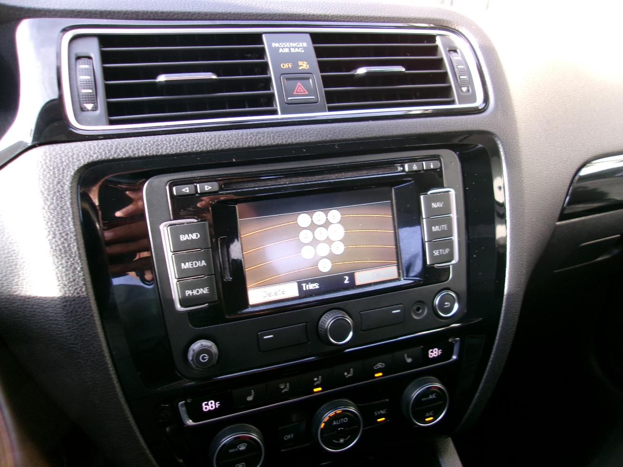 Volkswagen Jetta SEL 6A 2015