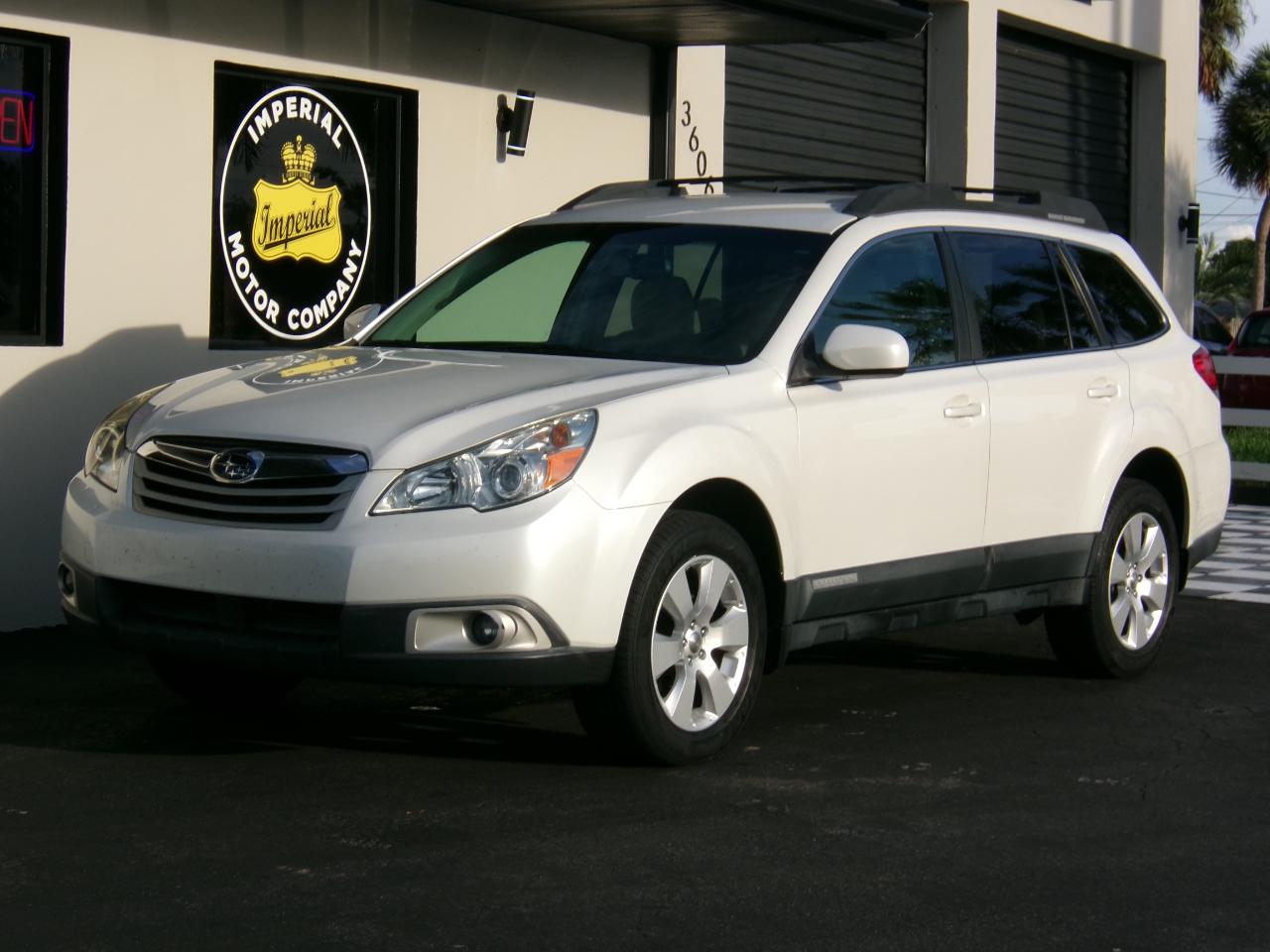 Subaru Outback 2.5i Premium 2011