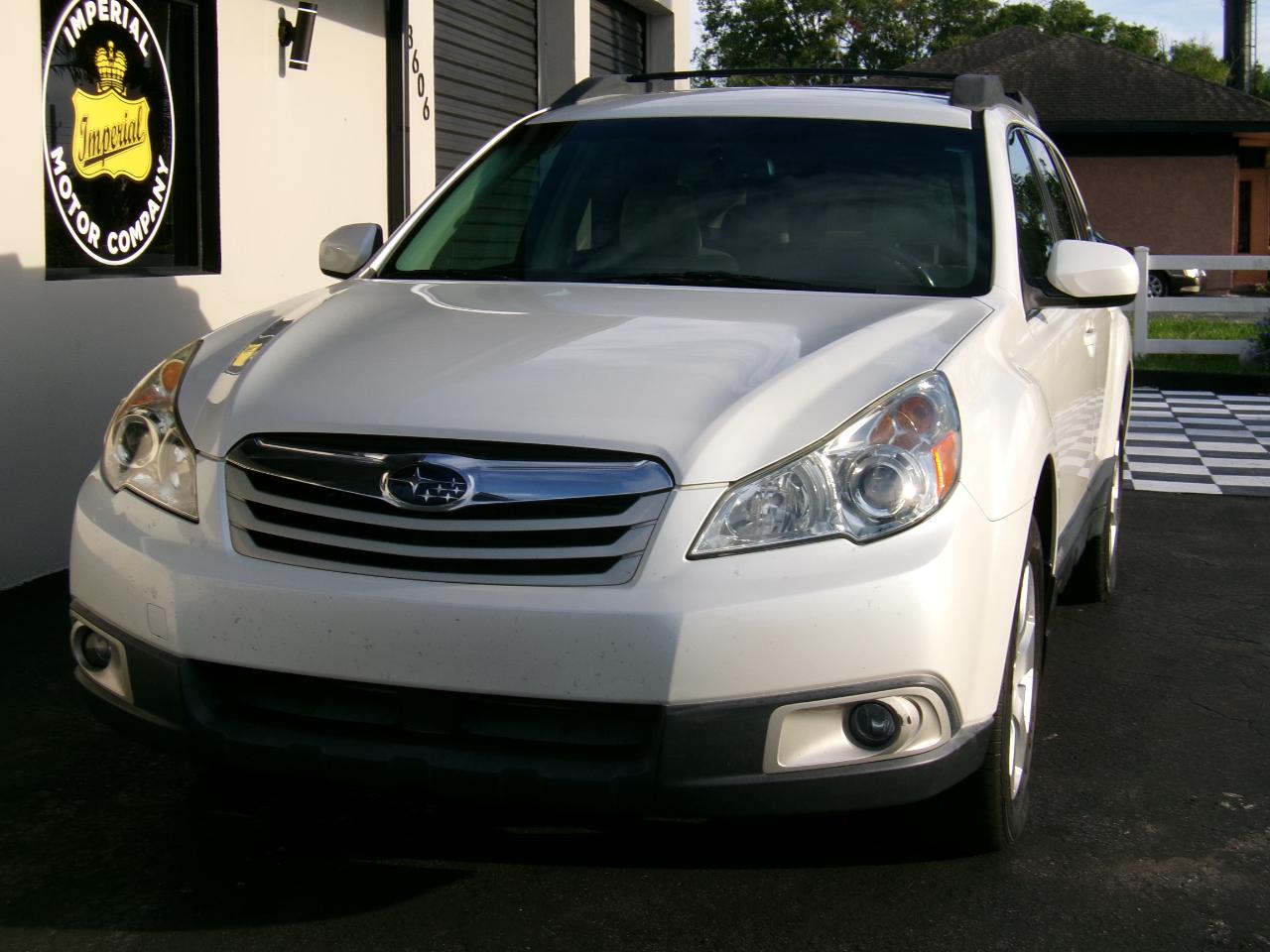 Subaru Outback 2.5i Premium 2011
