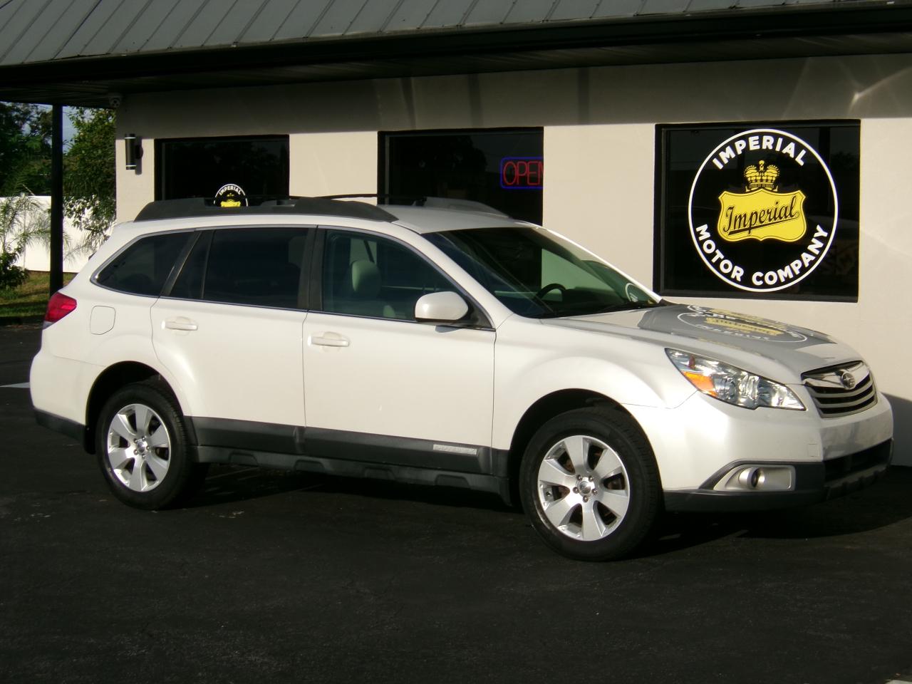 Subaru Outback 2.5i Premium 2011