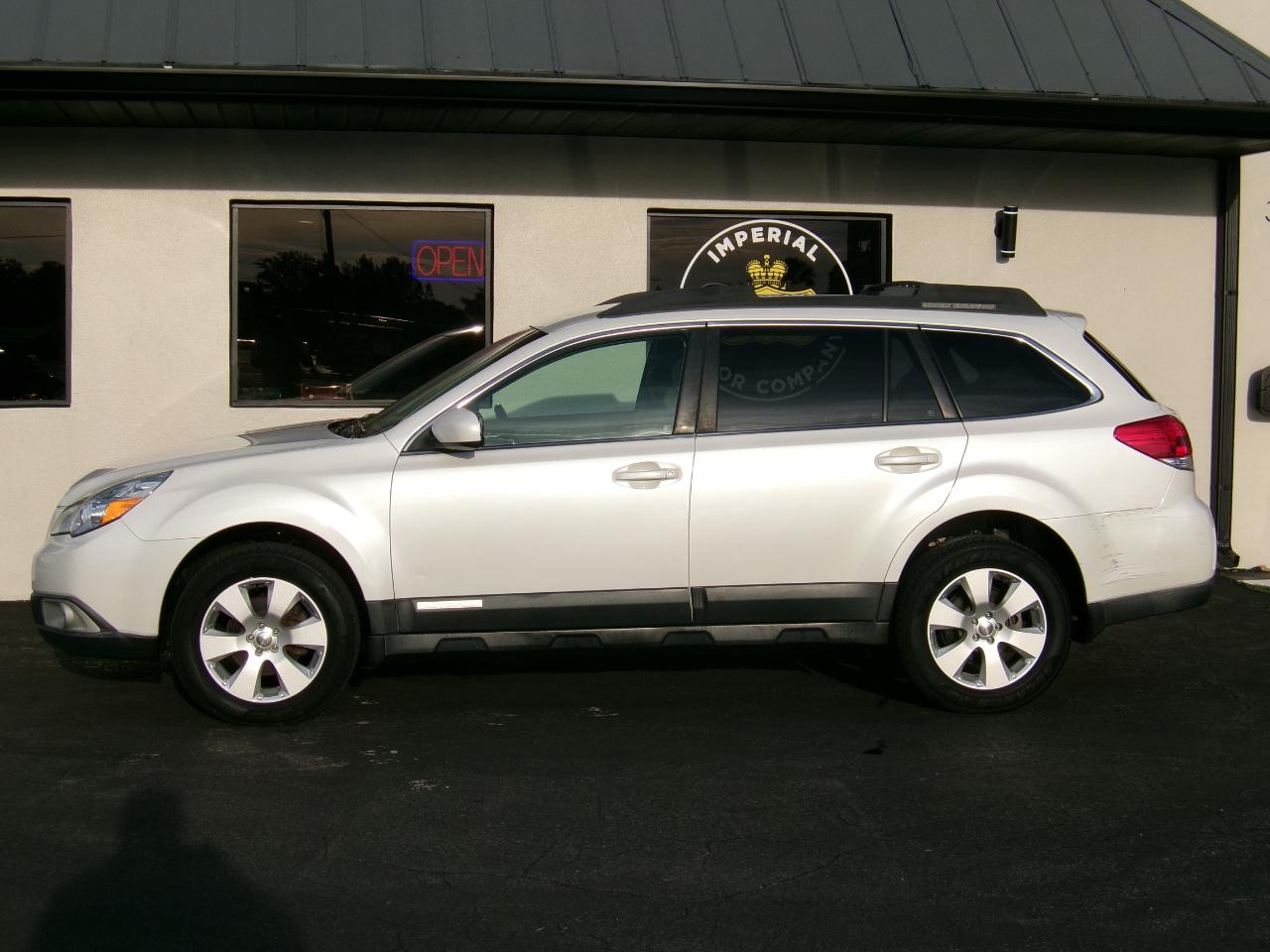 Subaru Outback 2.5i Premium 2011