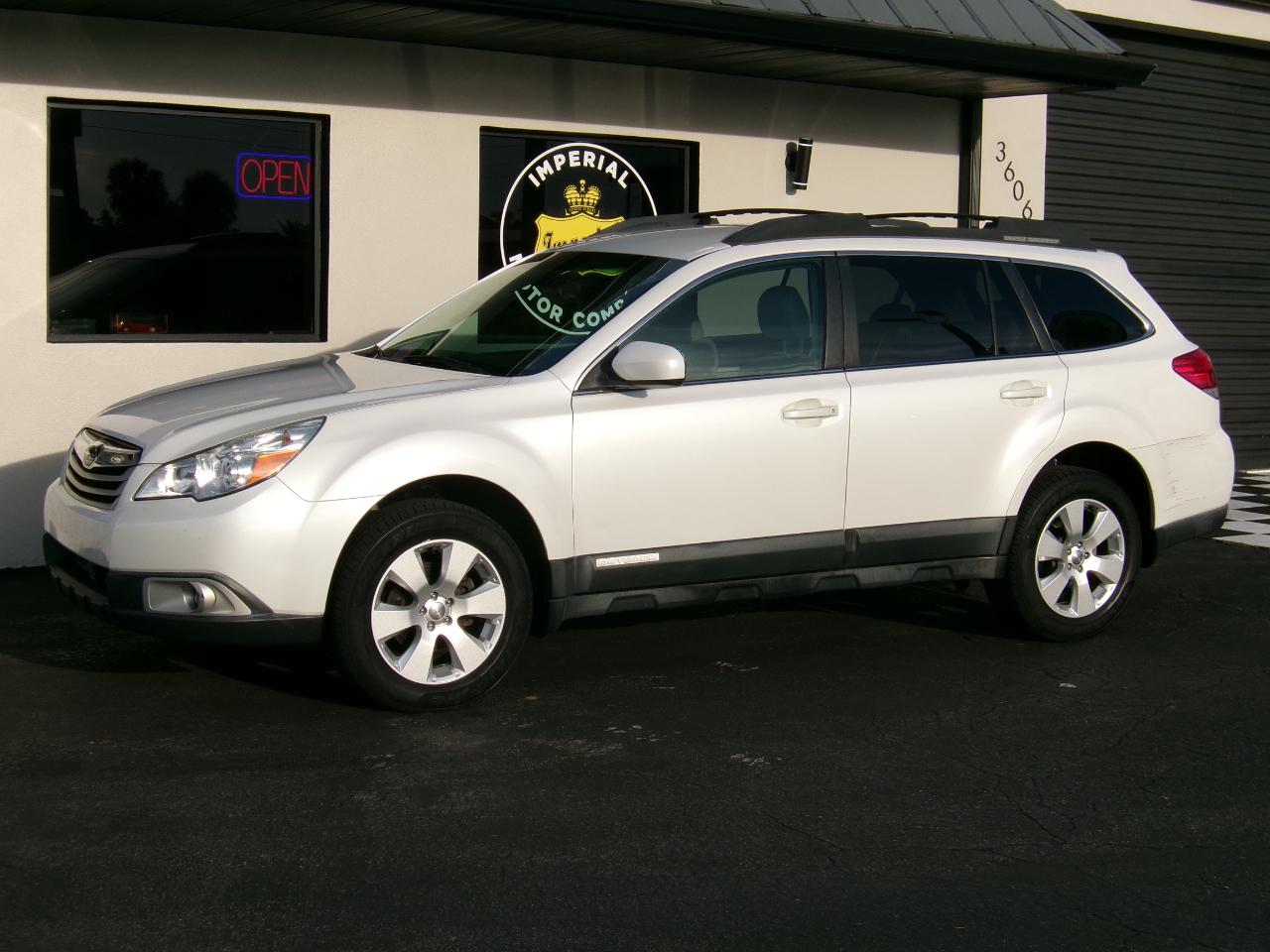 Subaru Outback 2.5i Premium 2011