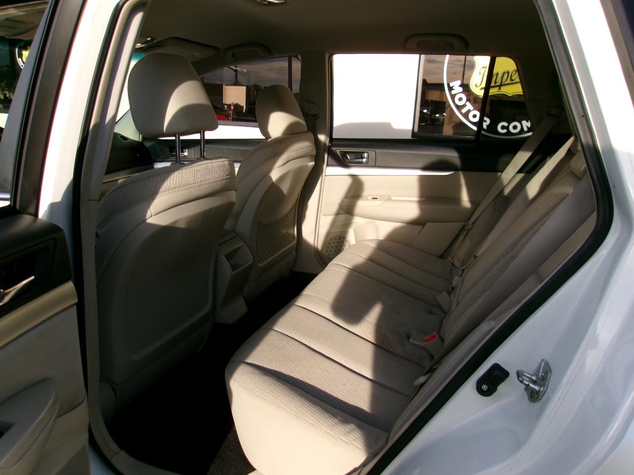 Subaru Outback 2.5i Premium 2011
