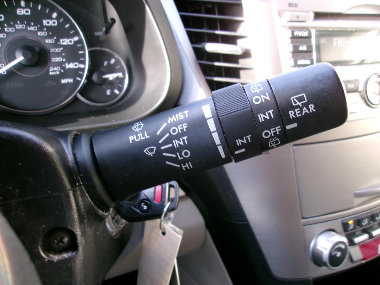 Subaru Outback 2.5i Premium 2011