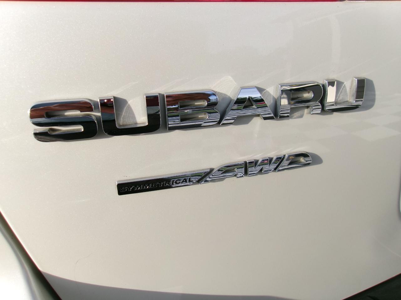 Subaru Outback 2.5i Premium 2011