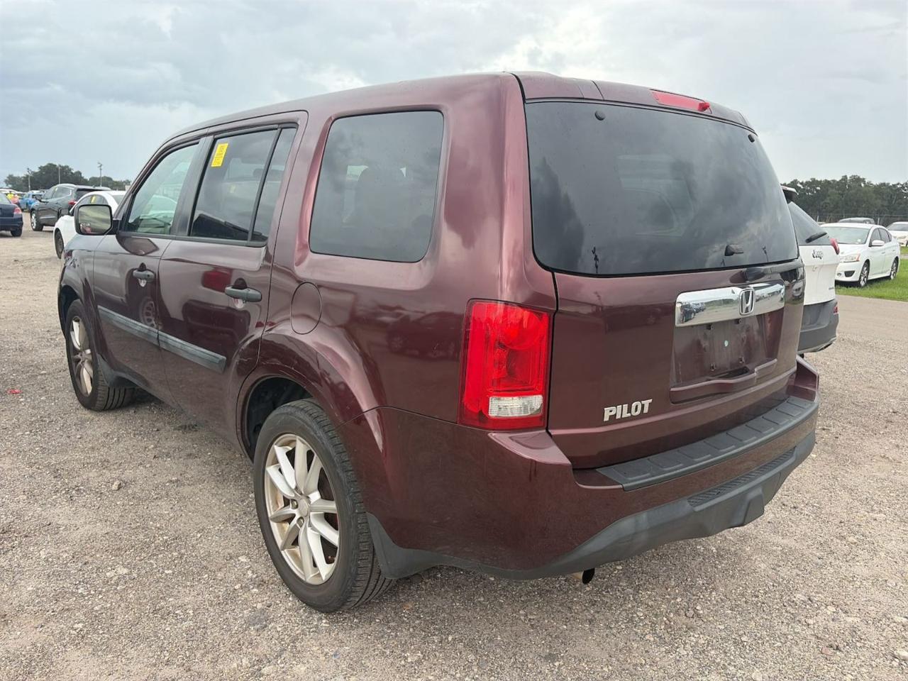 Honda Pilot LX 2WD 5-Spd AT 2013
