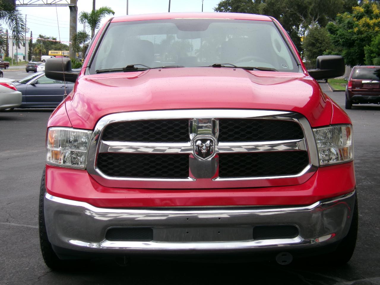 RAM 1500 Tradesman Crew Cab LWB 2WD 2016