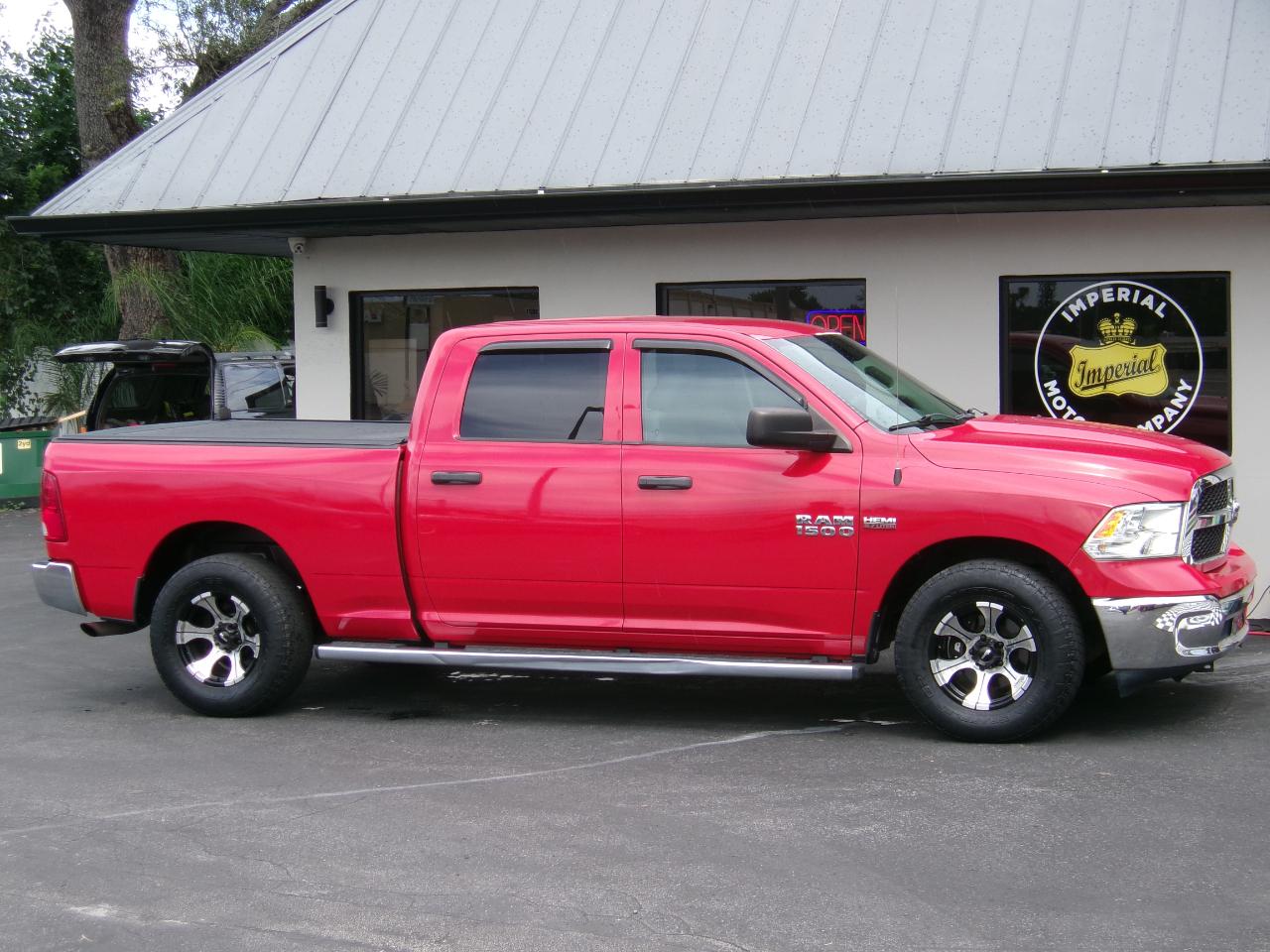 RAM 1500 Tradesman Crew Cab LWB 2WD 2016