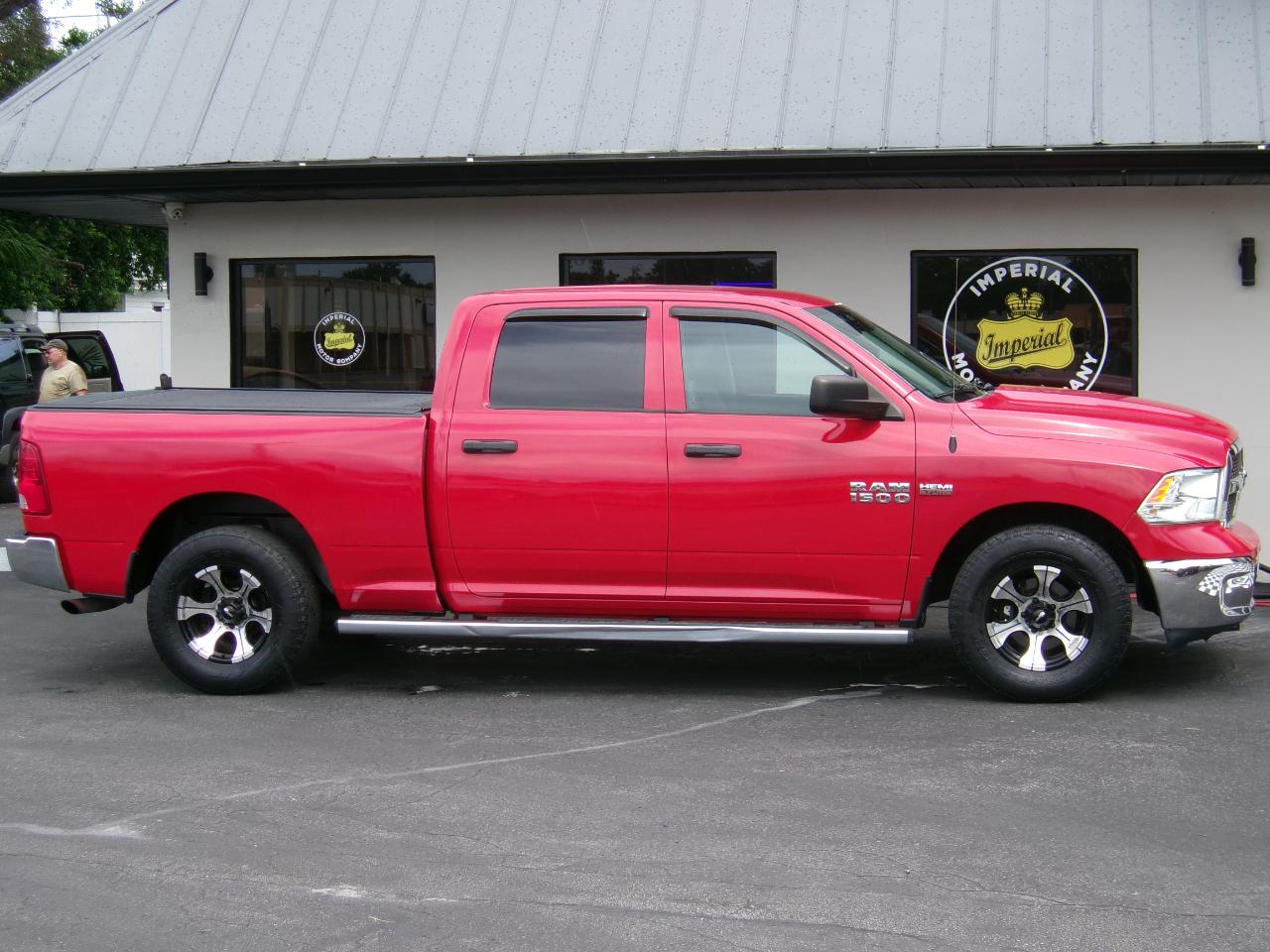 RAM 1500 Tradesman Crew Cab LWB 2WD 2016