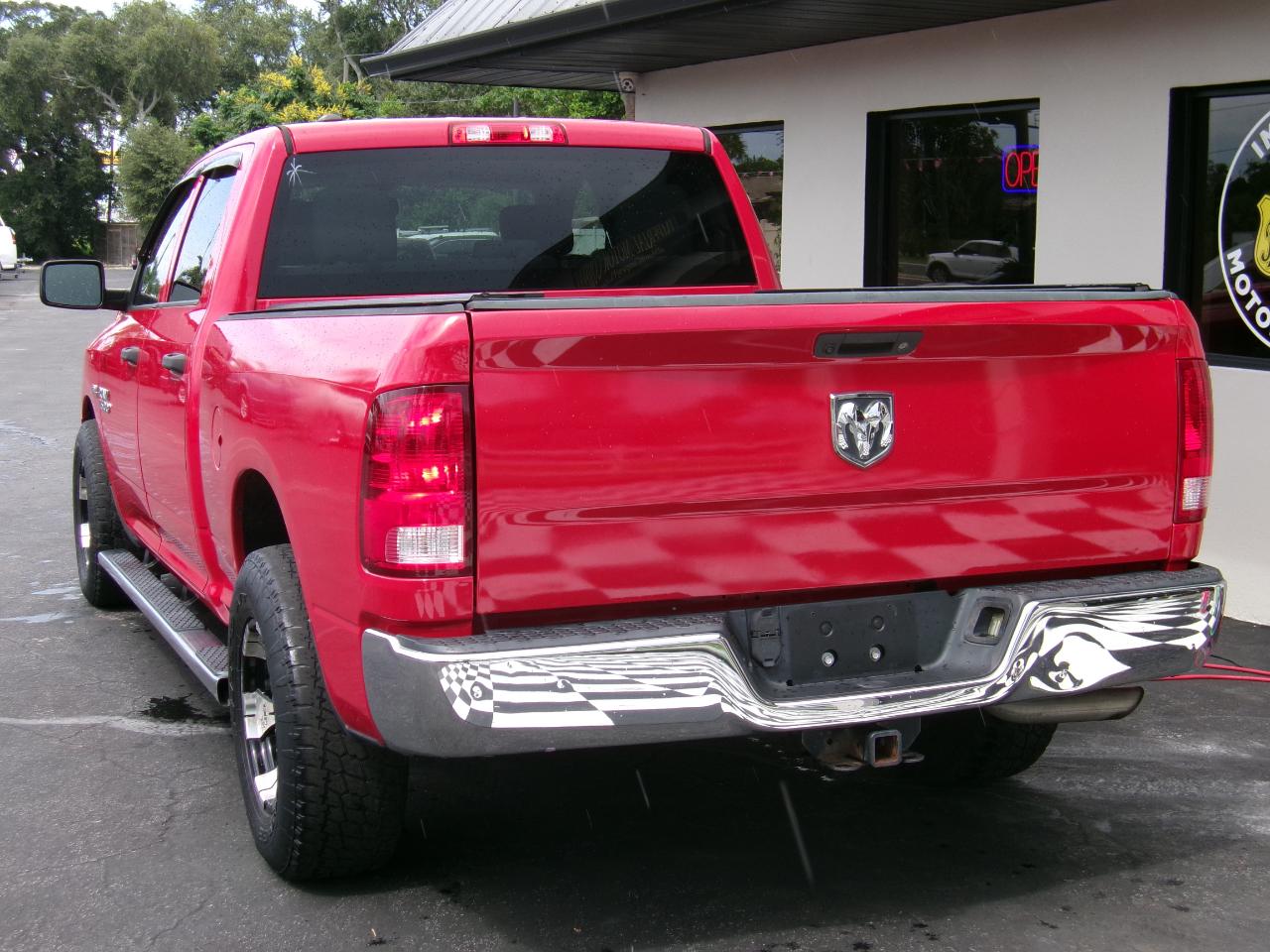 RAM 1500 Tradesman Crew Cab LWB 2WD 2016