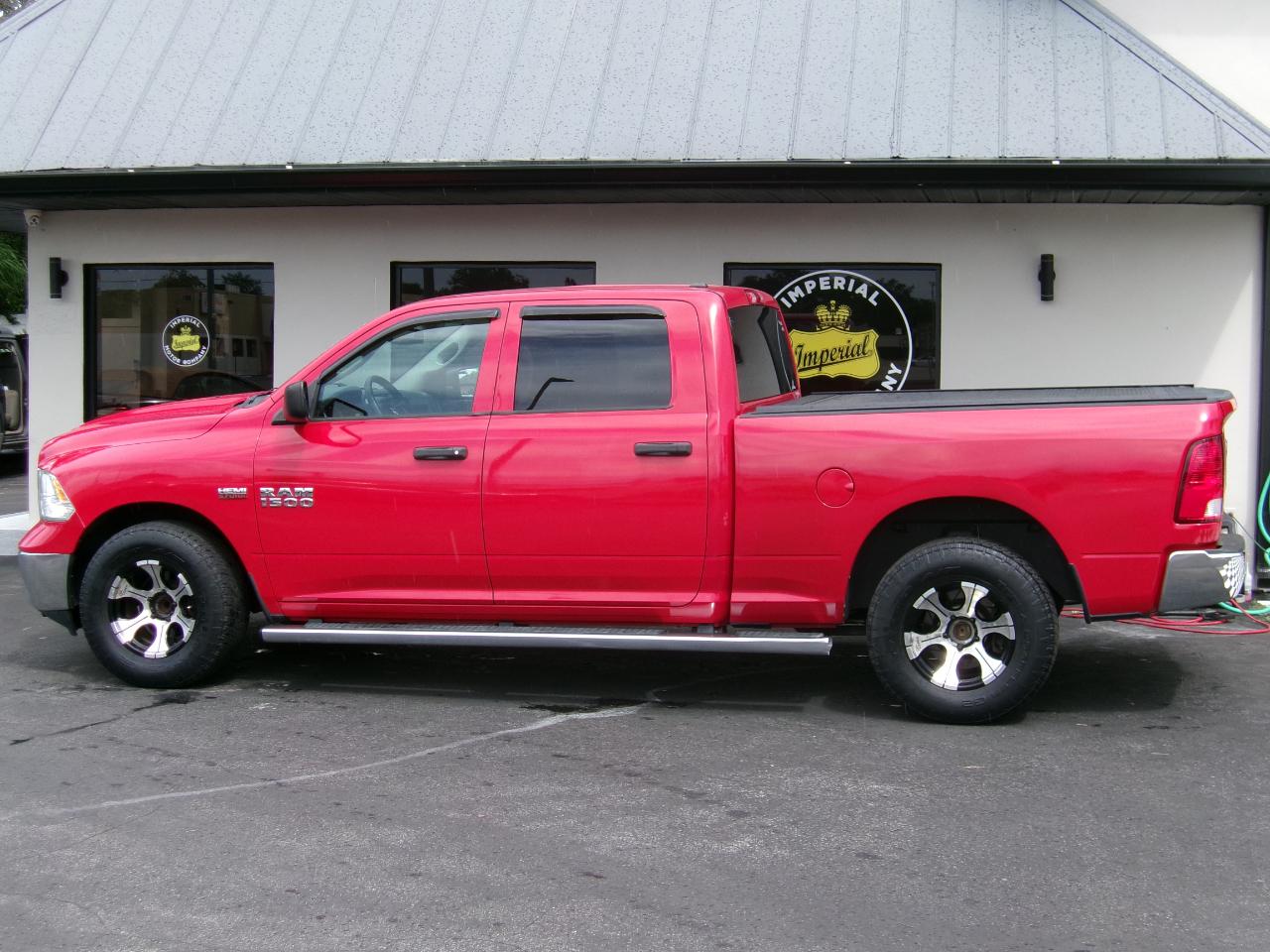 RAM 1500 Tradesman Crew Cab LWB 2WD 2016