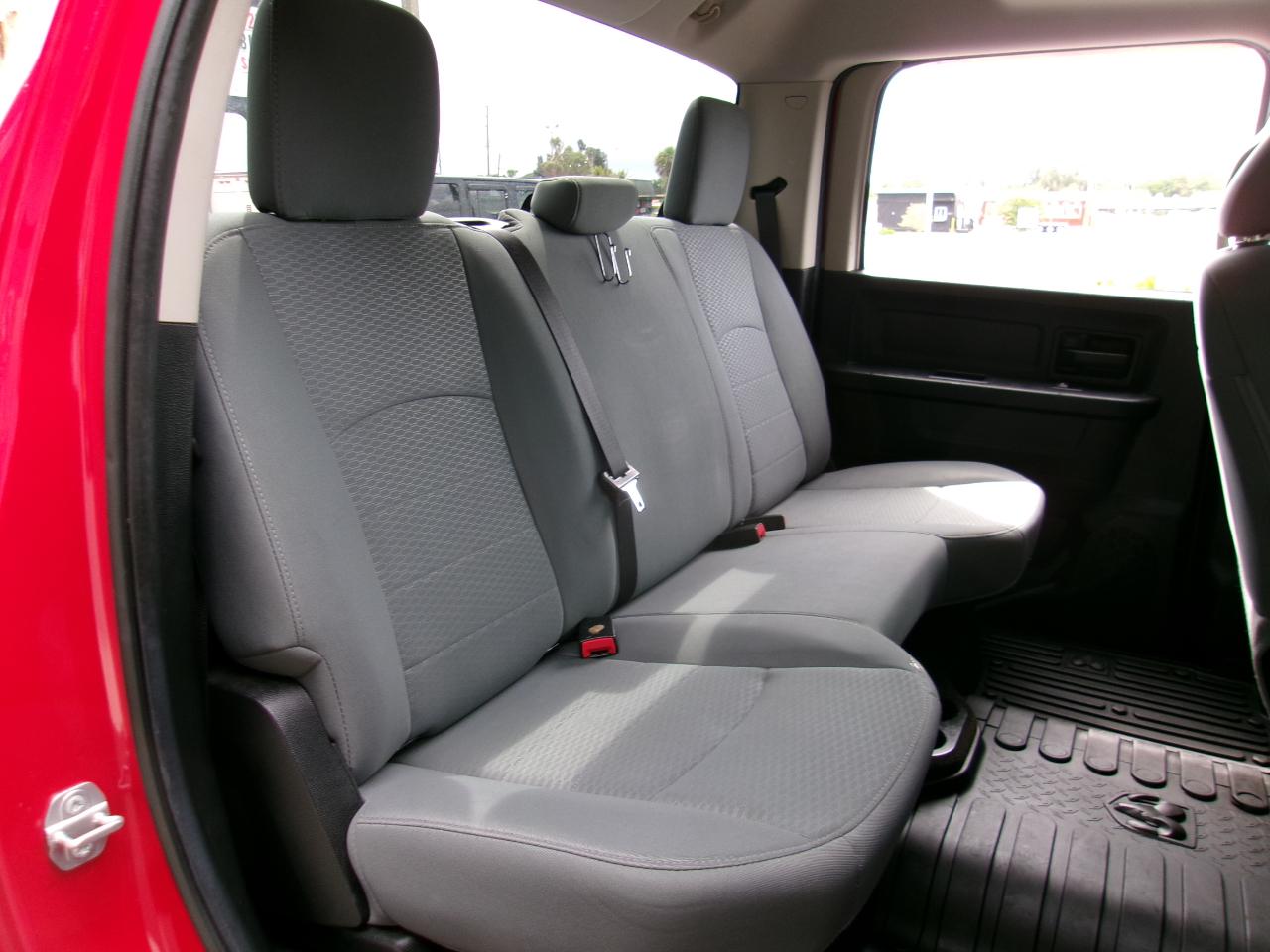 RAM 1500 Tradesman Crew Cab LWB 2WD 2016