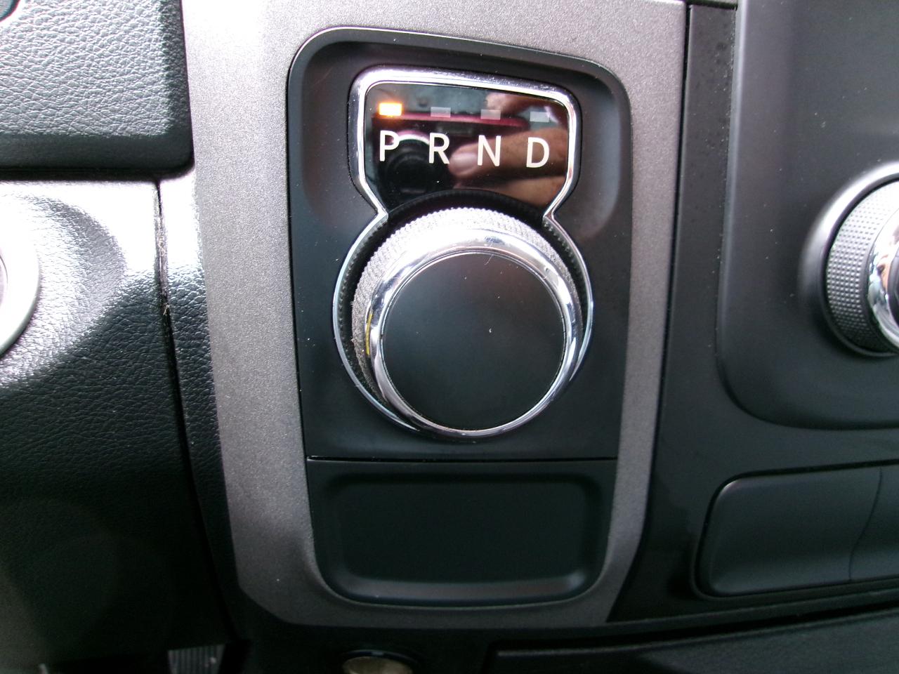 RAM 1500 Tradesman Crew Cab LWB 2WD 2016